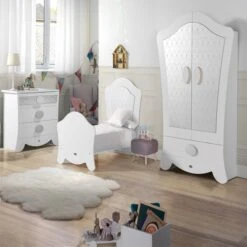 O'Baby Maya Cotbed 12 O'Baby Maya Cotbed -Stroller Shop 01 08 20163690059852 Alexa Ambiente Blanco plata copia