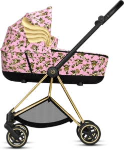 Cybex Mios Carrycot Lux - Jeremy Scott Cherubs -Stroller Shop 06 04 20203154397543 CYB 19 090 JSPI Mios LuxCarryCot OnFrame screen ultra HD