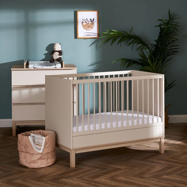 Obaby Astrid Mini Cot Bed 5 Obaby Astrid Mini Cot Bed - Image 3