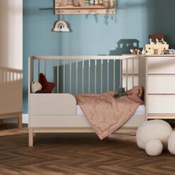 Obaby Astrid Mini Cot Bed 9 Obaby Astrid Mini Cot Bed -Stroller Shop 12 04 20232365371613 Astrid Roomset1175