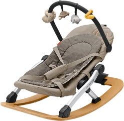 Rio Rocker With Toy Bar 12 Rio Rocker With Toy Bar -Stroller Shop 15 03 20163845717420 RI0973 RIO schraeg COOL BEIGE FI web