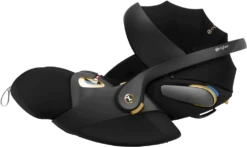 Cybex Priam Travel System - Wings By Jeremy Scott -Stroller Shop 17 07 20193649994705 CYB 19 y090 EU JSWings CloudZ lieflatcanopyopen screen HD